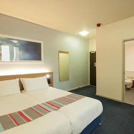 Travelodge London Covent Garden 외부 사진