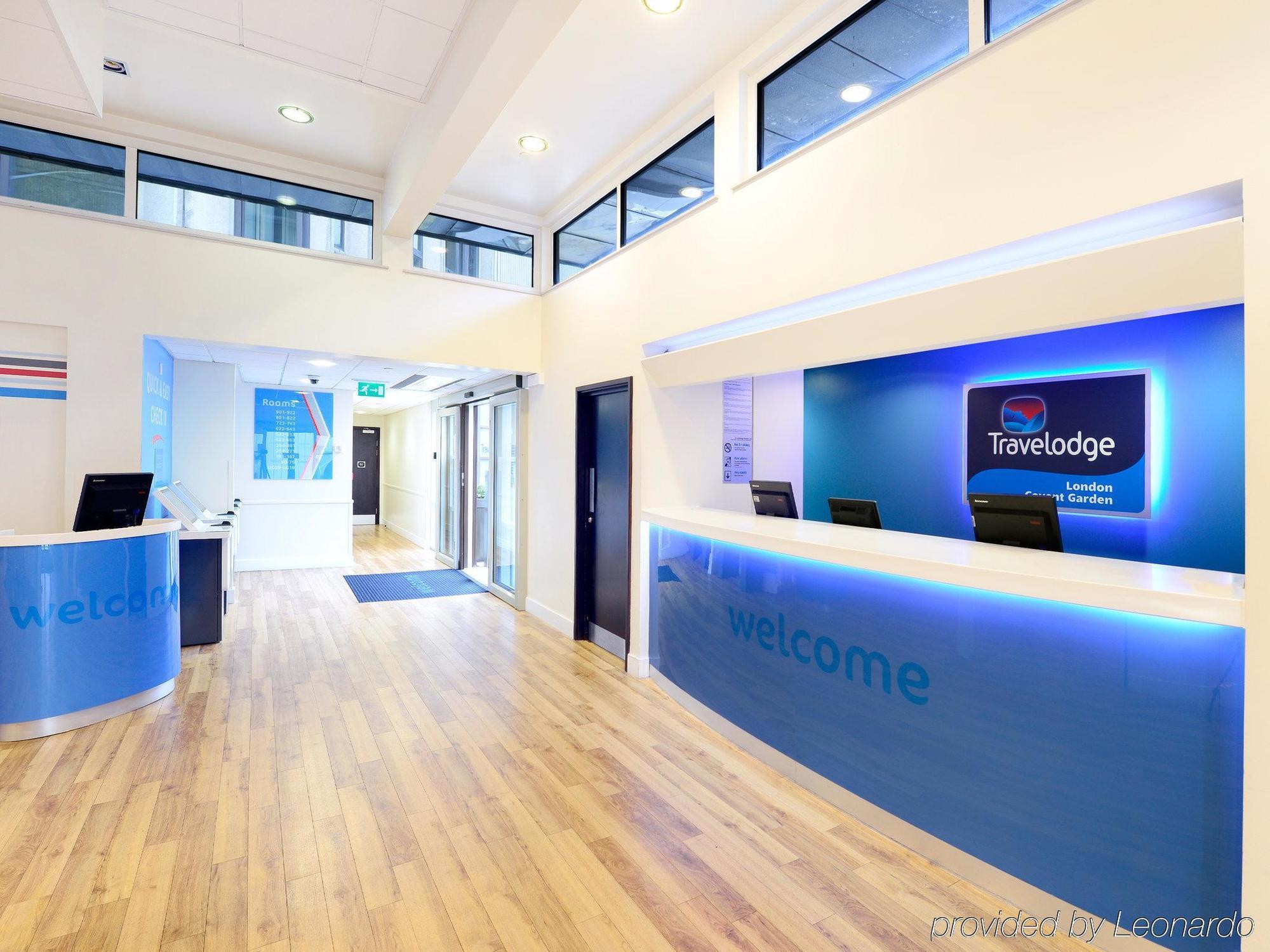 Travelodge London Covent Garden 외부 사진
