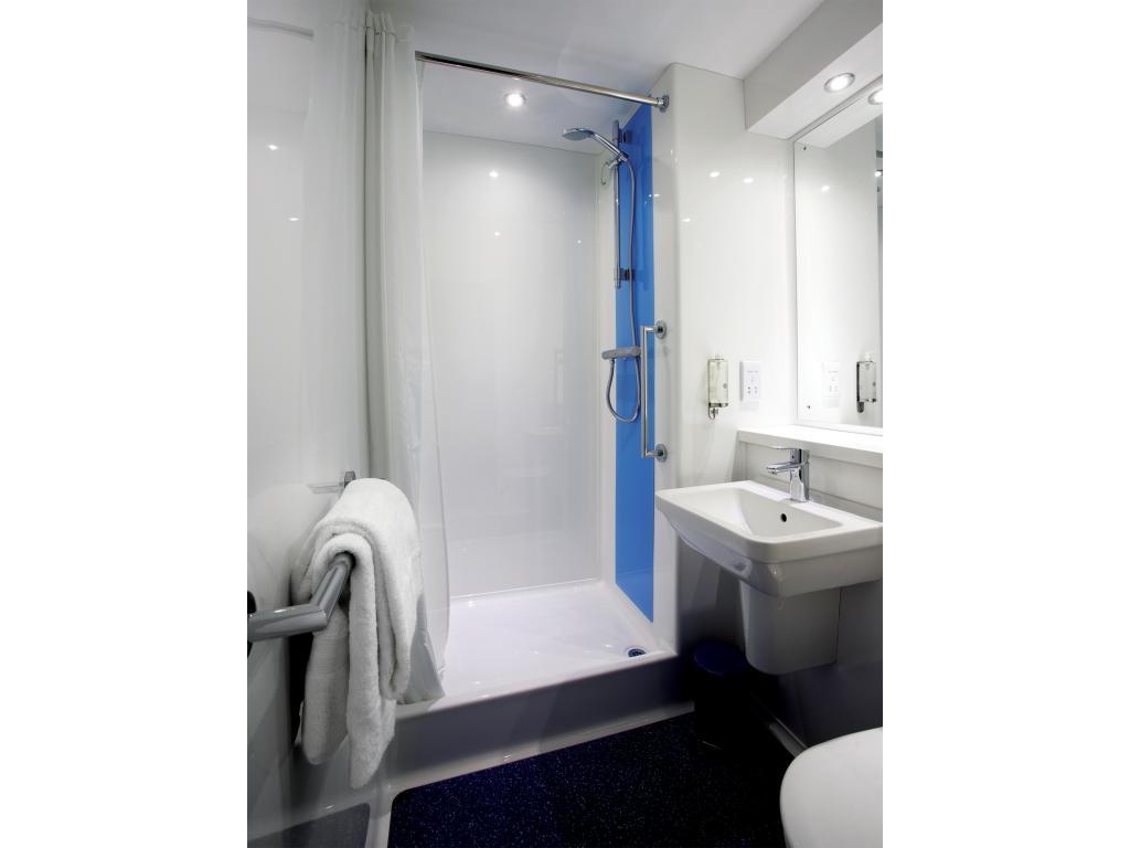 Travelodge London Covent Garden 외부 사진